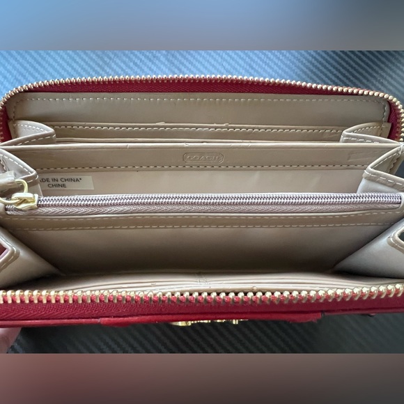 Red Coach Wallet - Picture 4 of 5